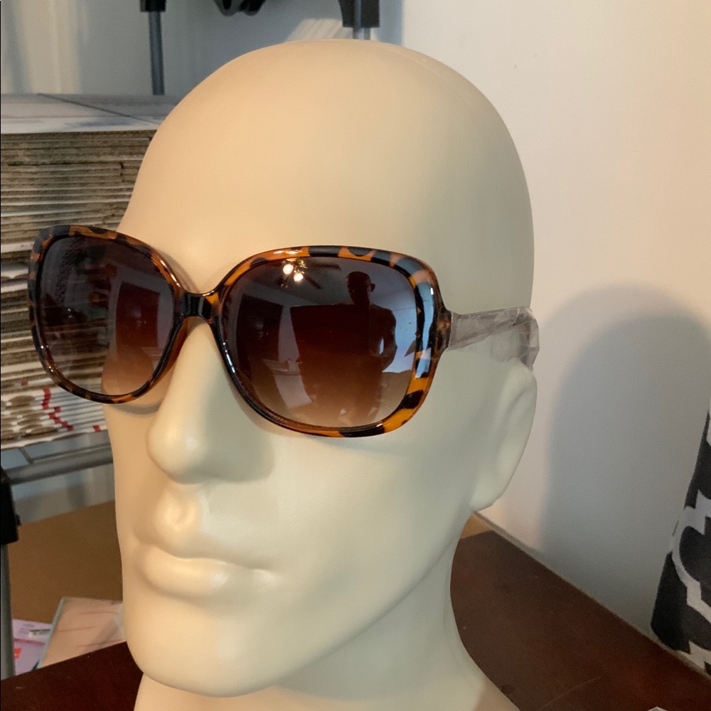 Women’s sunglasses with case - Picture 2 of 7